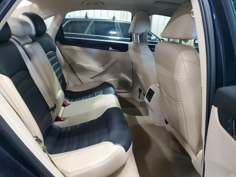 2015 VOLKSWAGEN PASSAT SEL  