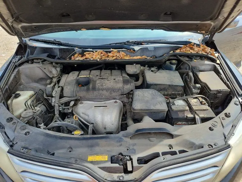 2012 TOYOTA VENZA LE  