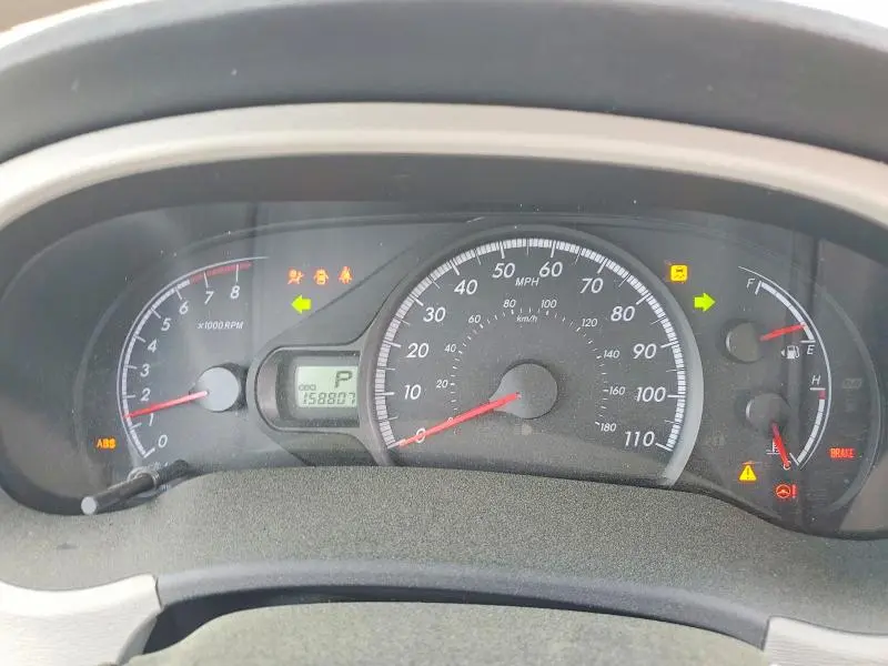2013 TOYOTA SIENNA LE 8-PASSENGER  