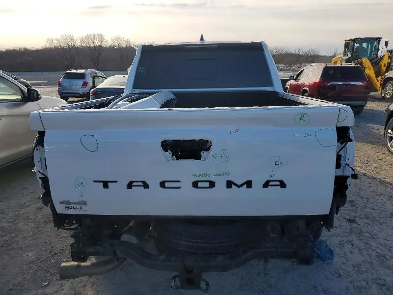 2024 TOYOTA TACOMA SR5  