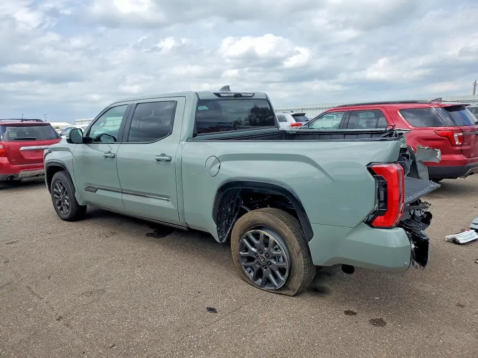 2026 TOYOTA TUNDRA PLATINUM  