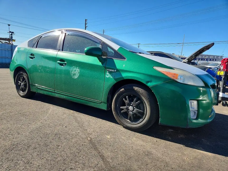 2014 TOYOTA PRIUS TWO  