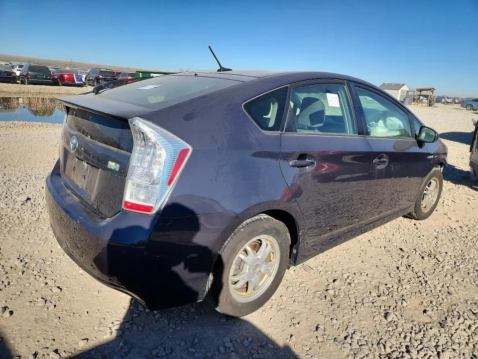 2010 TOYOTA PRIUS II  