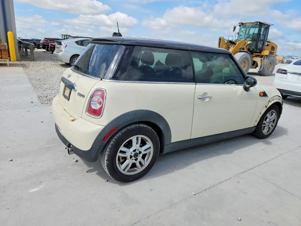 2013 MINI COOPER   
