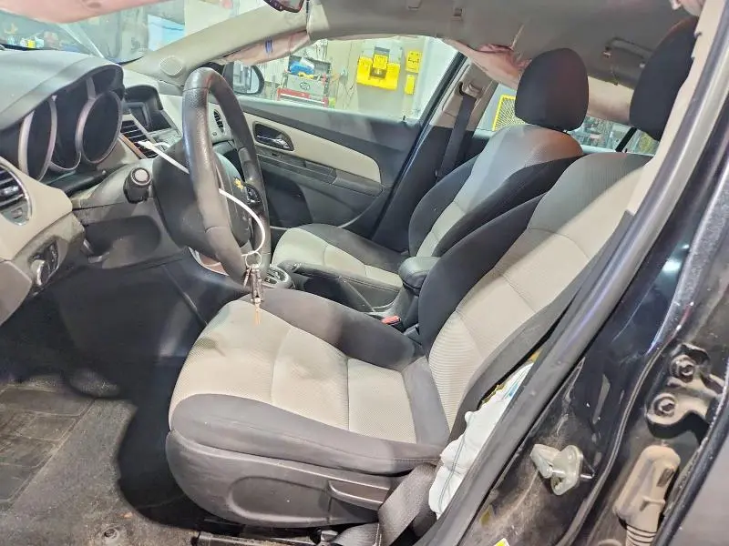 2013 CHEVROLET CRUZE LS  