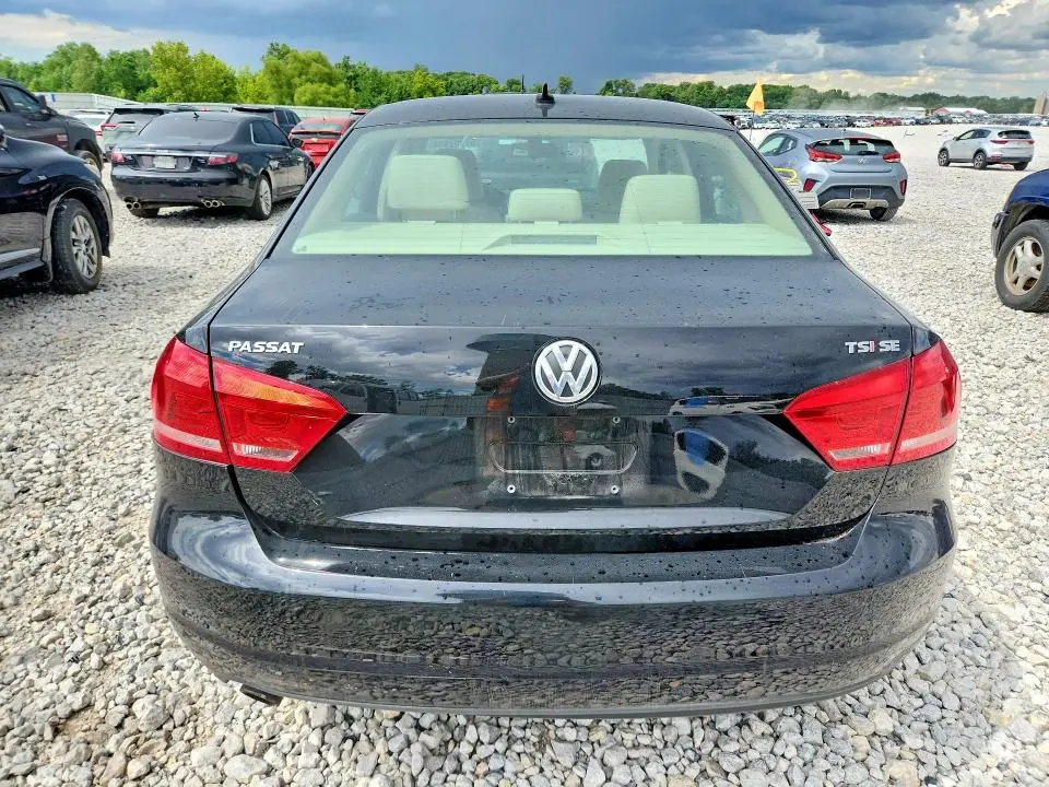 2014 VOLKSWAGEN PASSAT SE  
