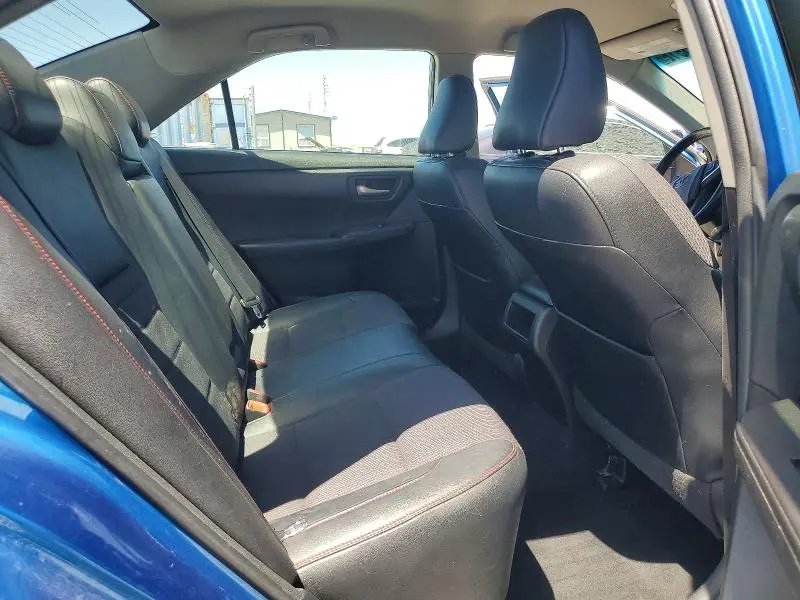 2017 TOYOTA CAMRY SE  