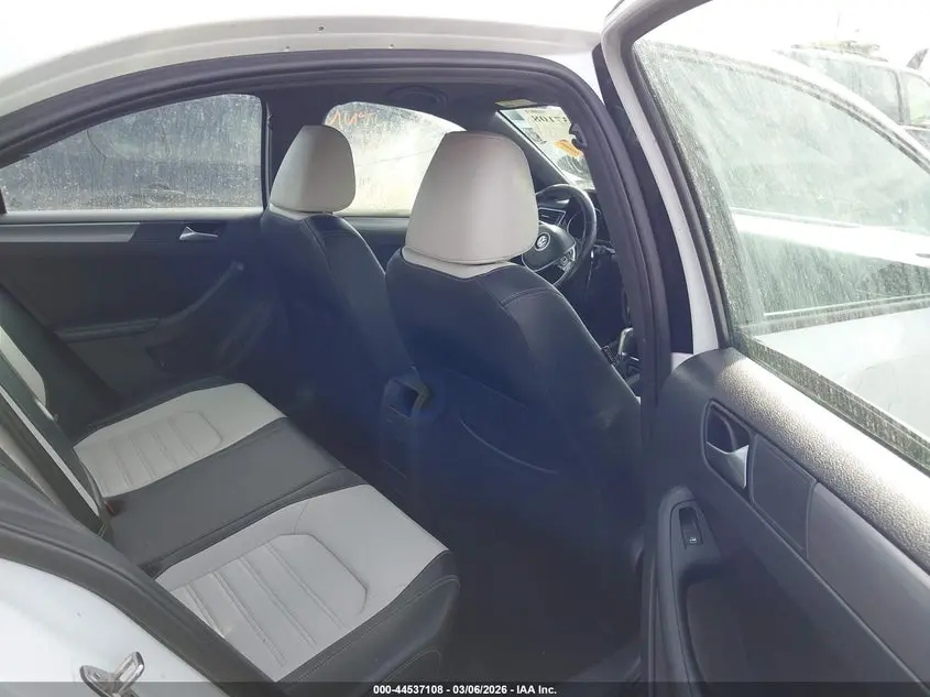 2016 VOLKSWAGEN JETTA 1.8T SPORT