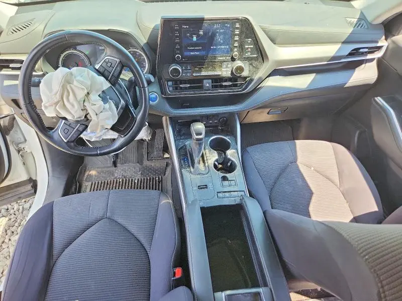 2021 TOYOTA HIGHLANDER HYBRID LE  