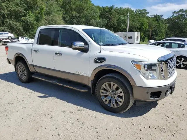 2017 NISSAN TITAN SV  