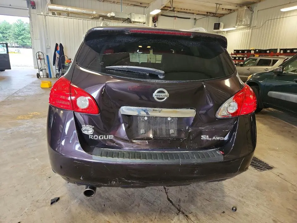 2011 NISSAN ROGUE S  