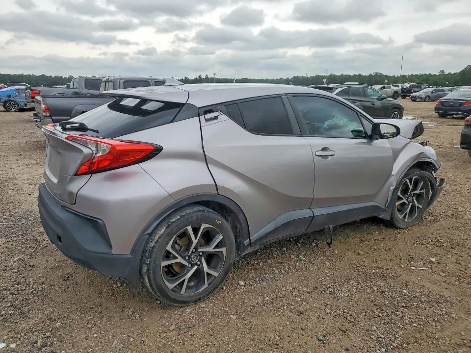 2018 TOYOTA C-HR XLE PREMIUM  