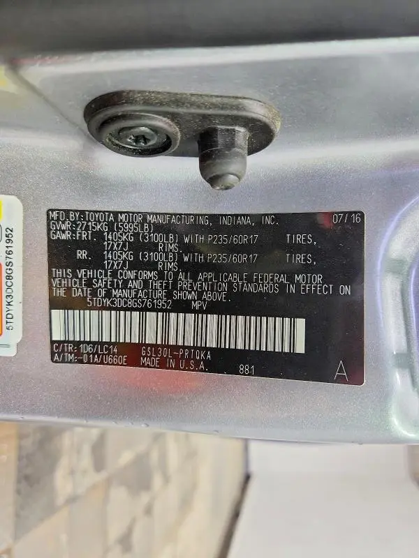 2016 TOYOTA SIENNA XLE 8-PASSENGER  