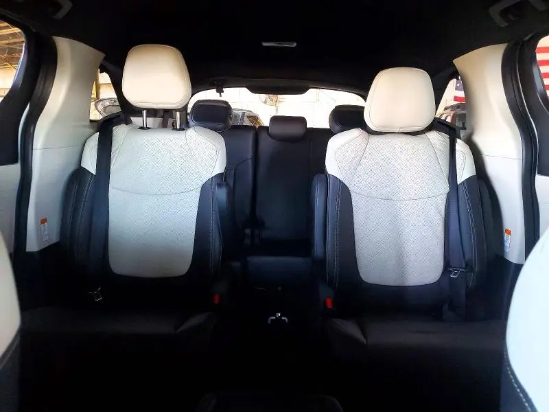 2026 TOYOTA SIENNA PLATINUM 7-PASSENGER  
