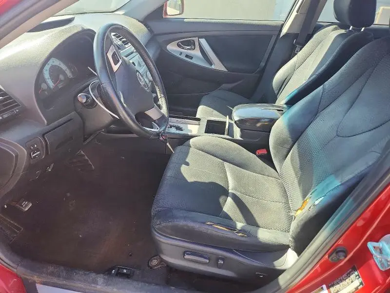 2010 TOYOTA CAMRY SE  