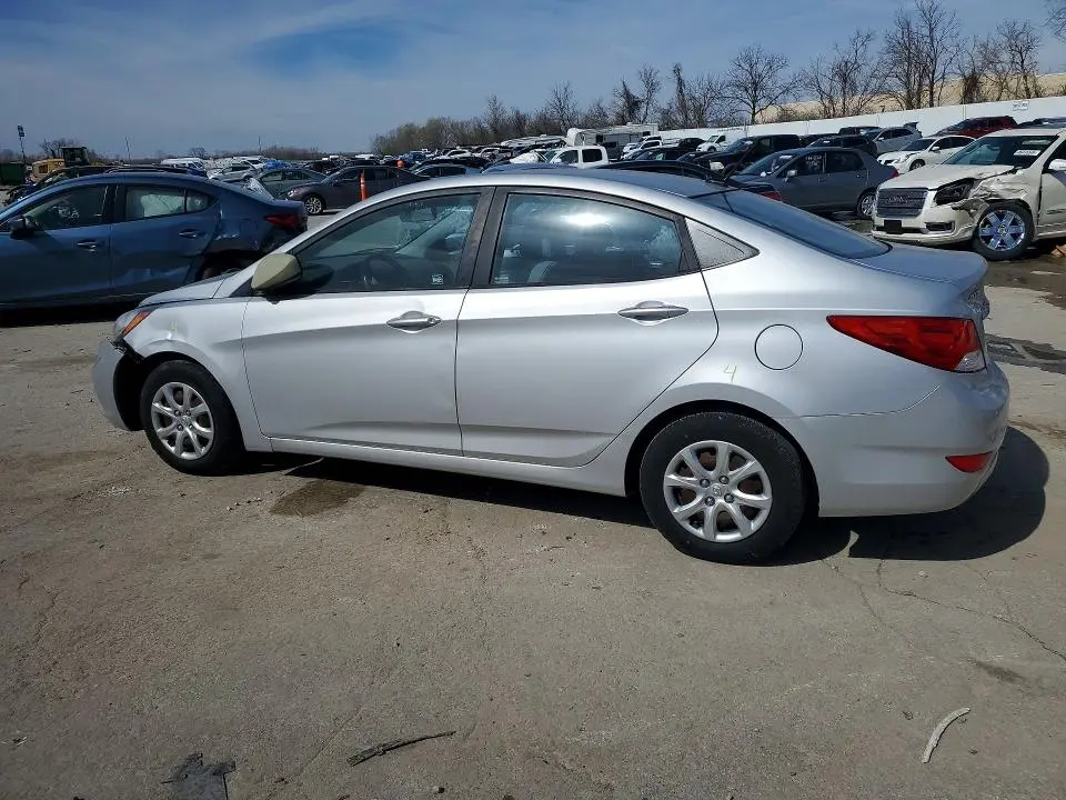 2013 HYUNDAI ACCENT GLS  