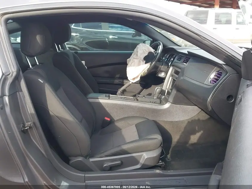2014 FORD MUSTANG V6