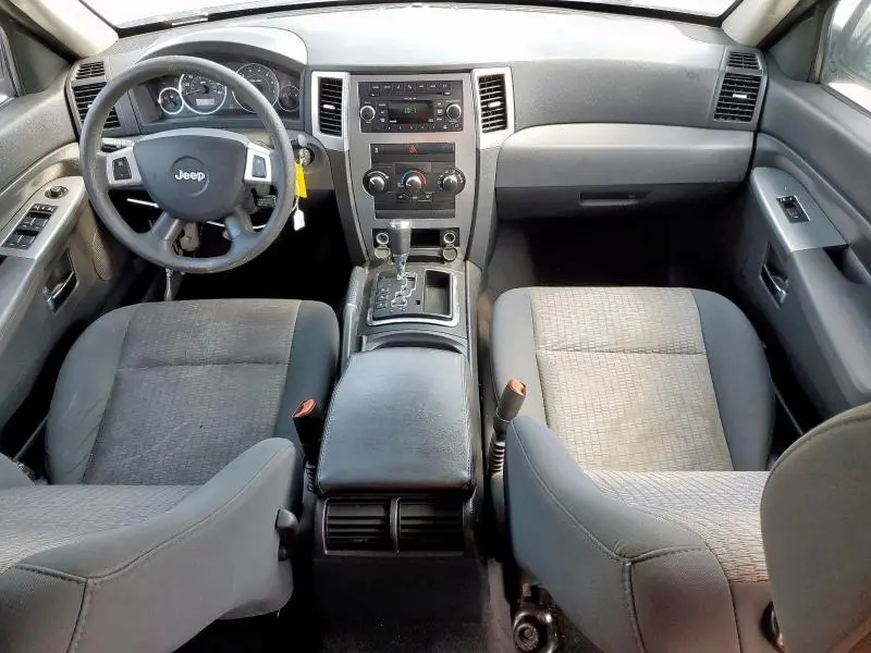 2010 JEEP GRAND CHEROKEE LAREDO  