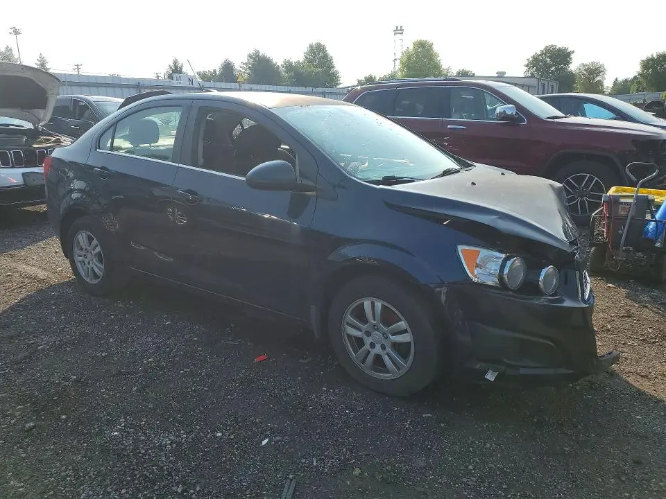 2016 CHEVROLET SONIC LT  