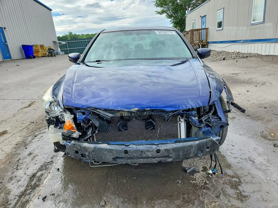 2011 HONDA ACCORD LXP  