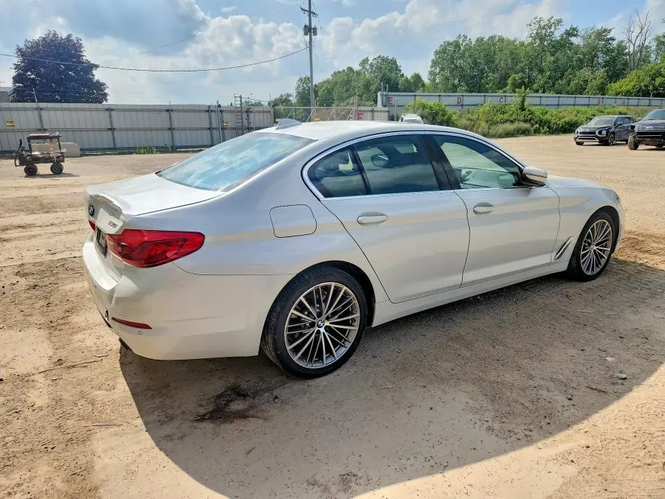 2020 BMW 530 XI  
