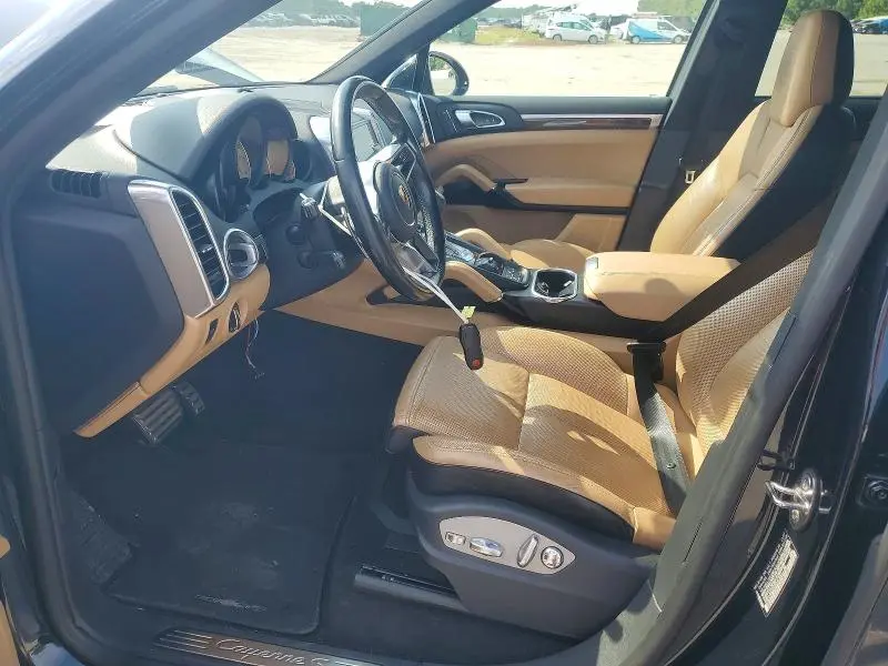 2018 PORSCHE CAYENNE S  