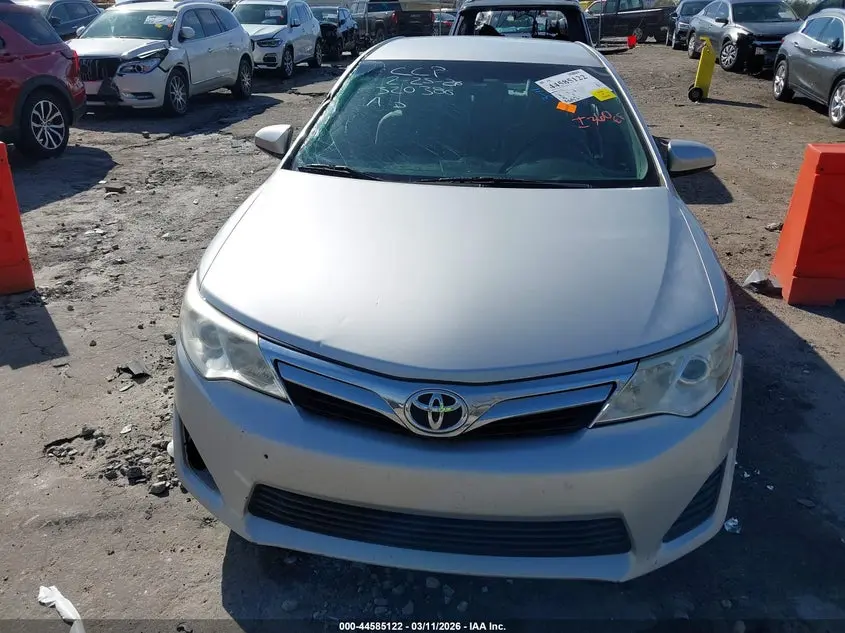 2014 TOYOTA CAMRY LE