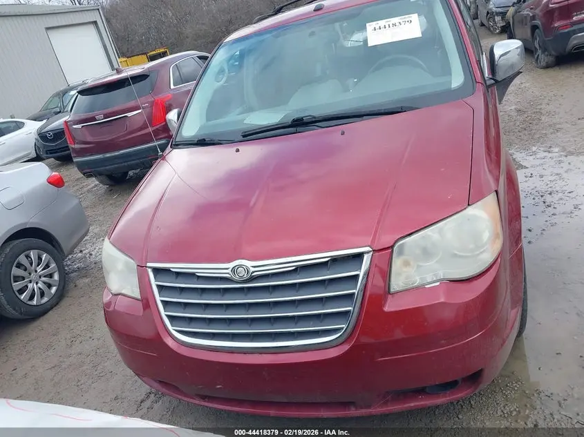 2010 CHRYSLER TOWN & COUNTRY TOURING