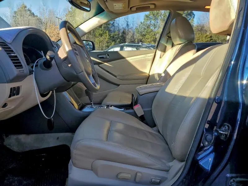 2010 NISSAN ALTIMA BASE  