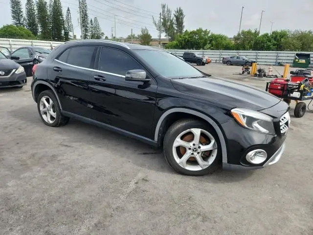 2018 MERCEDES-BENZ GLA 250  