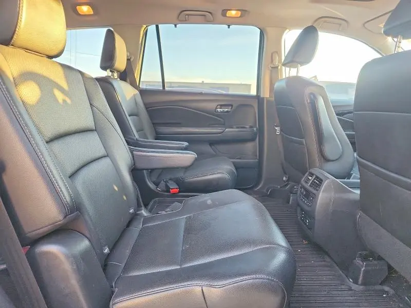 2017 HONDA PILOT ELITE  