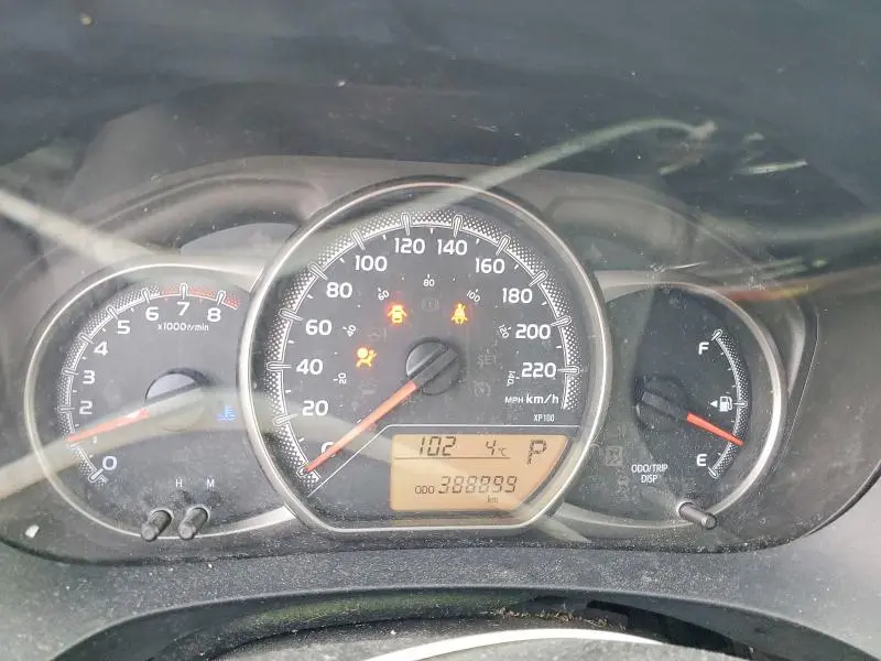 2015 TOYOTA YARIS 5-DOOR L  