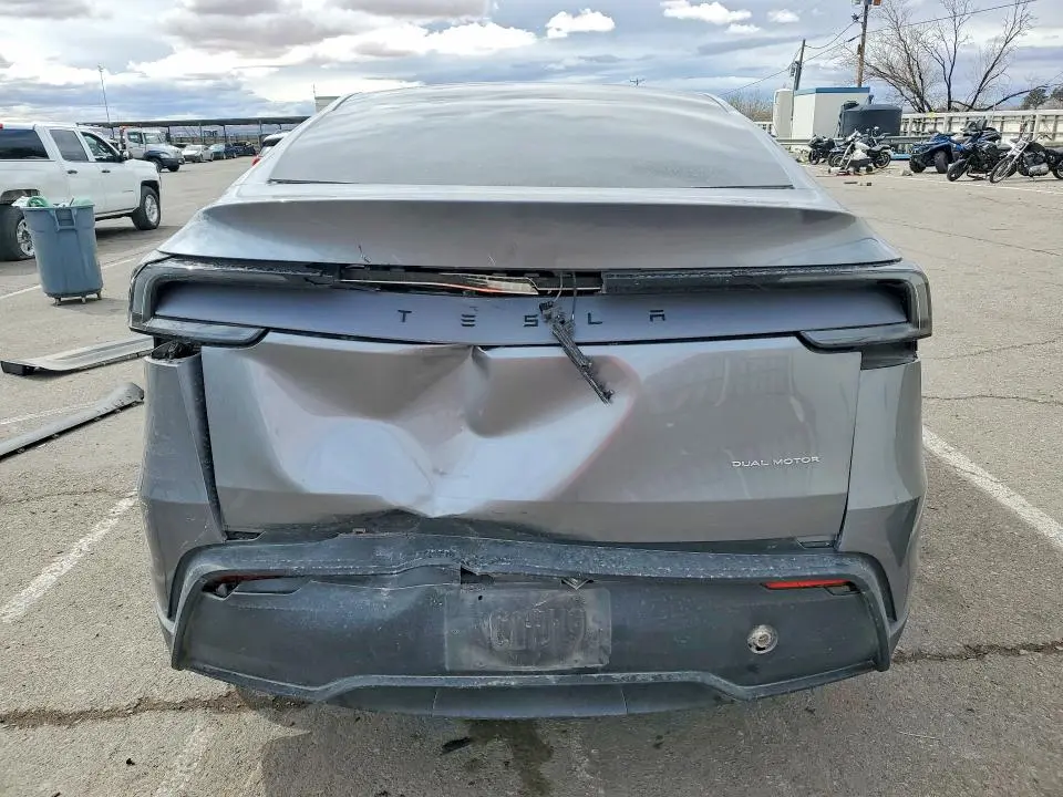 2026 TESLA MODEL Y   