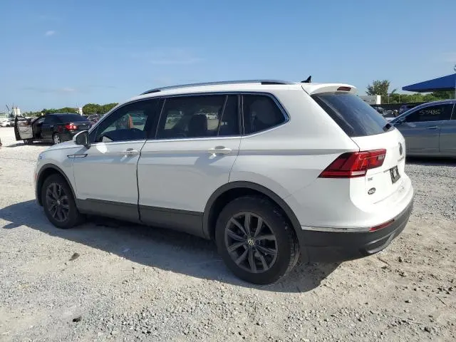 2022 VOLKSWAGEN TIGUAN SE  