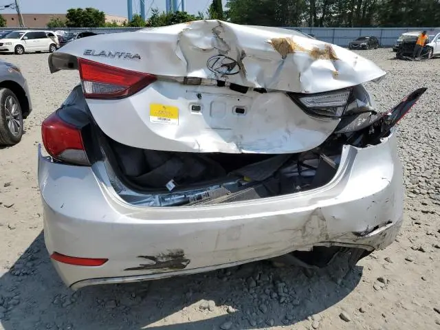 2015 HYUNDAI ELANTRA SE  