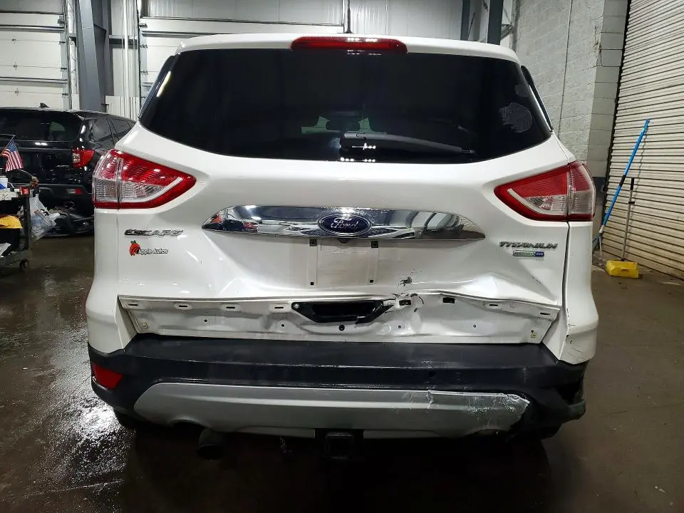 2016 FORD ESCAPE TITANIUM  
