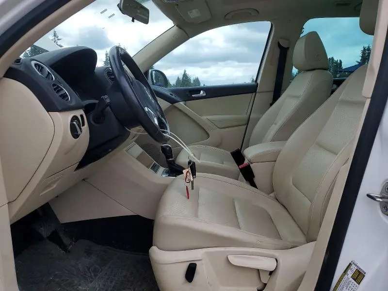 2012 VOLKSWAGEN TIGUAN S  