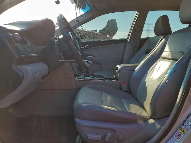 2012 TOYOTA CAMRY SE  