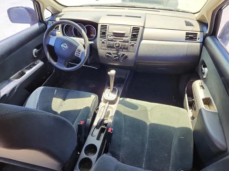 2011 NISSAN VERSA 1.8 S  