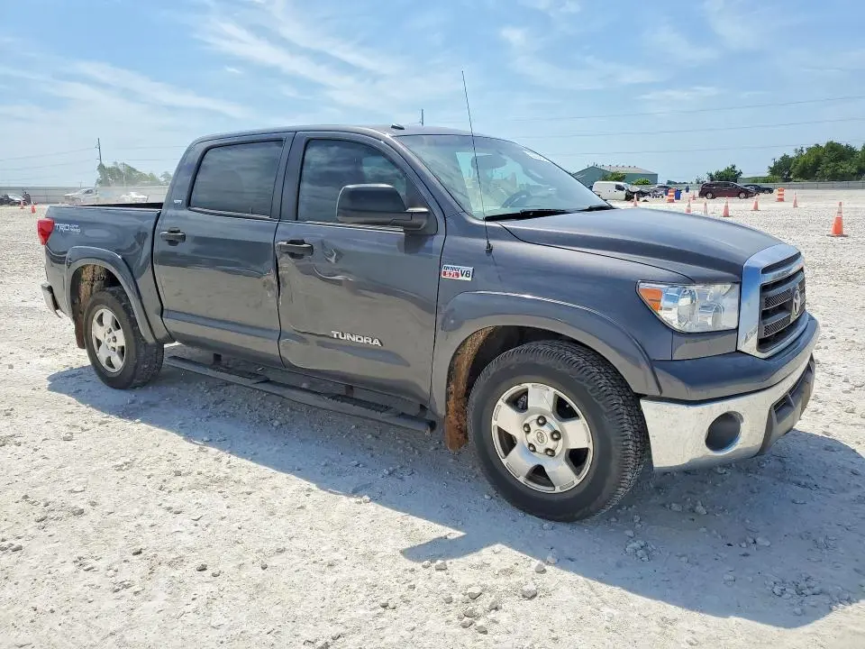 2012 TOYOTA TUNDRA CREWMAX SR5  