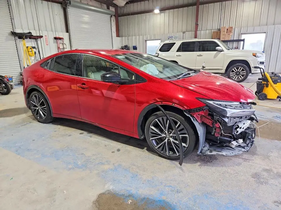 2023 TOYOTA PRIUS XLE  