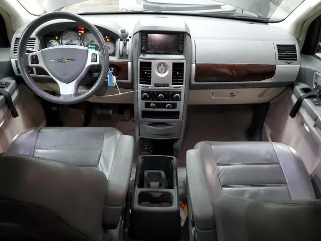 2010 CHRYSLER TOWN & COUNTRY TOURING  