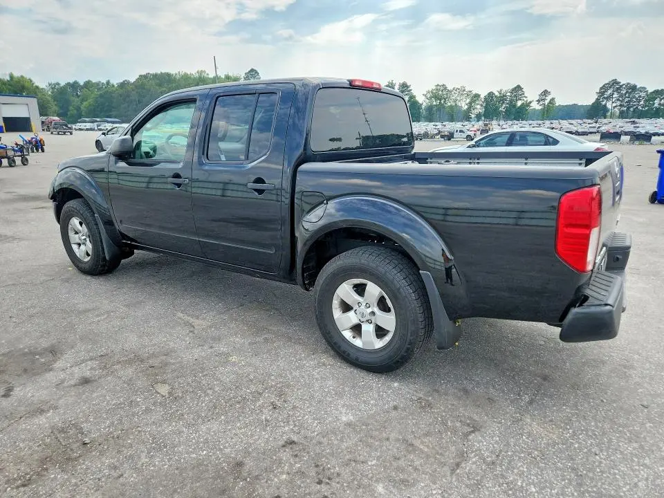 2011 NISSAN FRONTIER S  