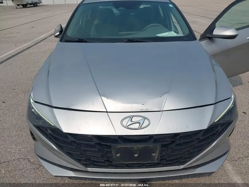 2021 HYUNDAI ELANTRA SE