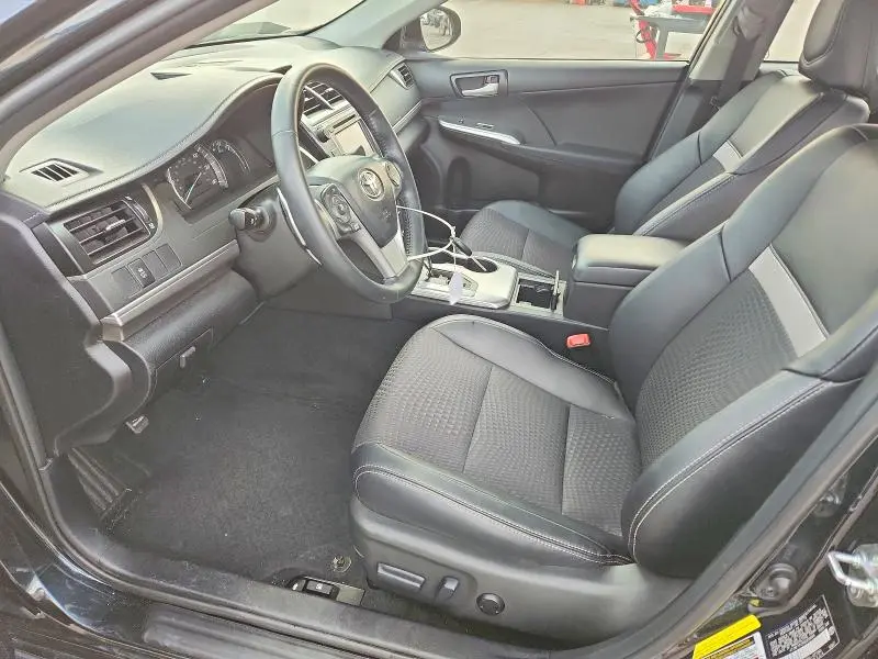 2013 TOYOTA CAMRY SE  