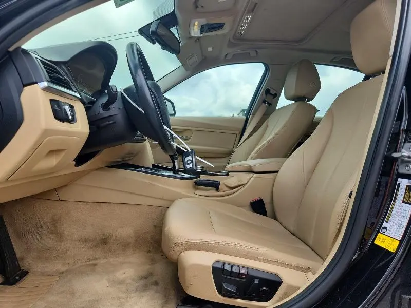 2015 BMW 320 I  