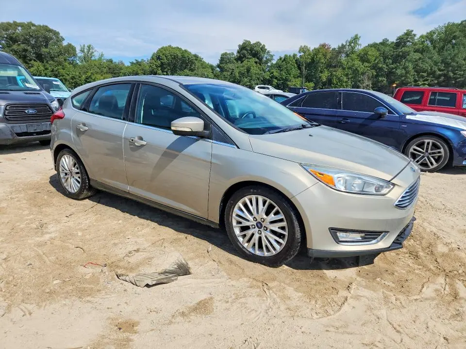 2016 FORD FOCUS TITANIUM  