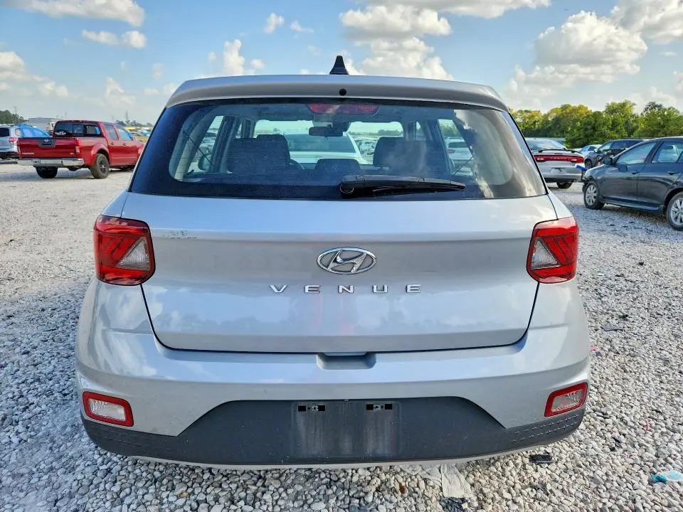 2021 HYUNDAI VENUE SE  