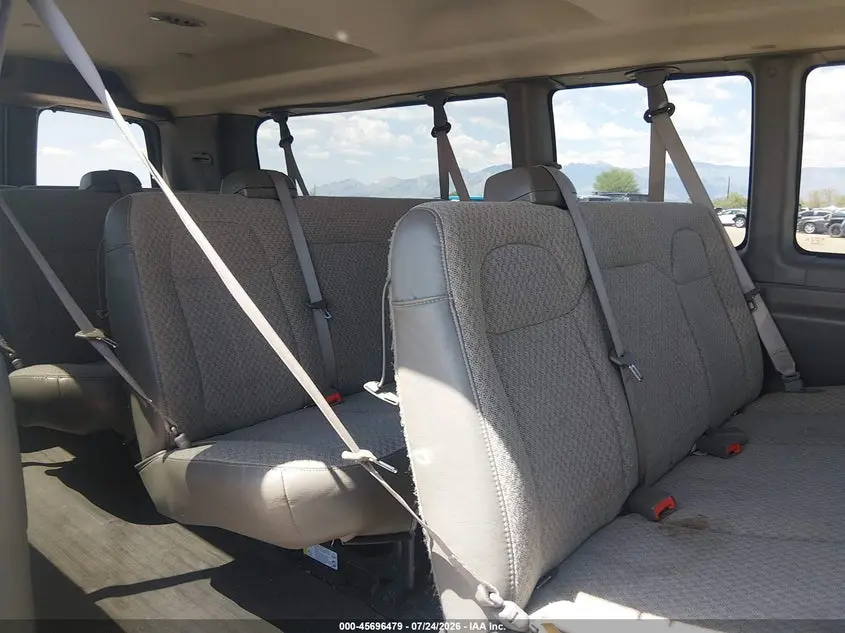 2017 CHEVROLET EXPRESS 3500 LT