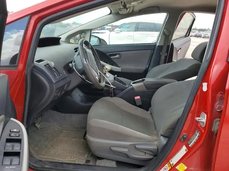 2013 TOYOTA PRIUS TWO  
